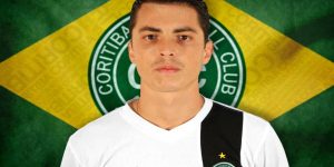 Após falhas do goleiro Luan Poli na goleada do Bahia, o Coritiba anunciou a demissão do preparador de goleiros Fernando Corrêa